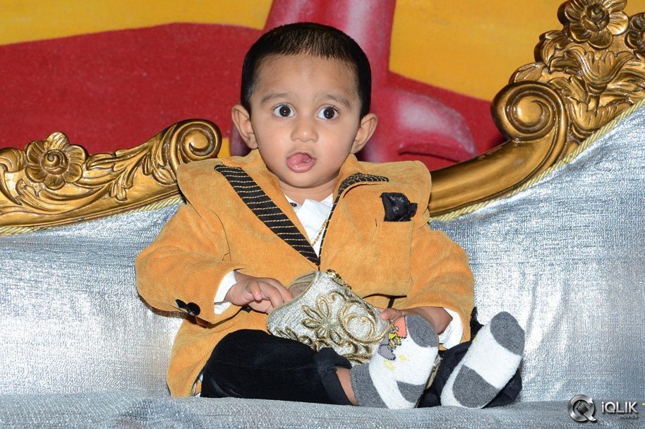 Ajay-Son-Dheeran-1st-Birthday-Celebrations-2014
